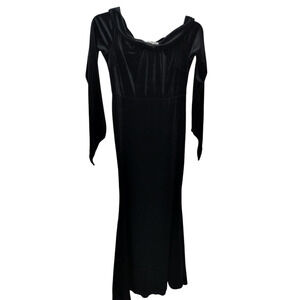 3431) Giking Black Velvet Off shoulder Goth Maxi Dress Size Medium